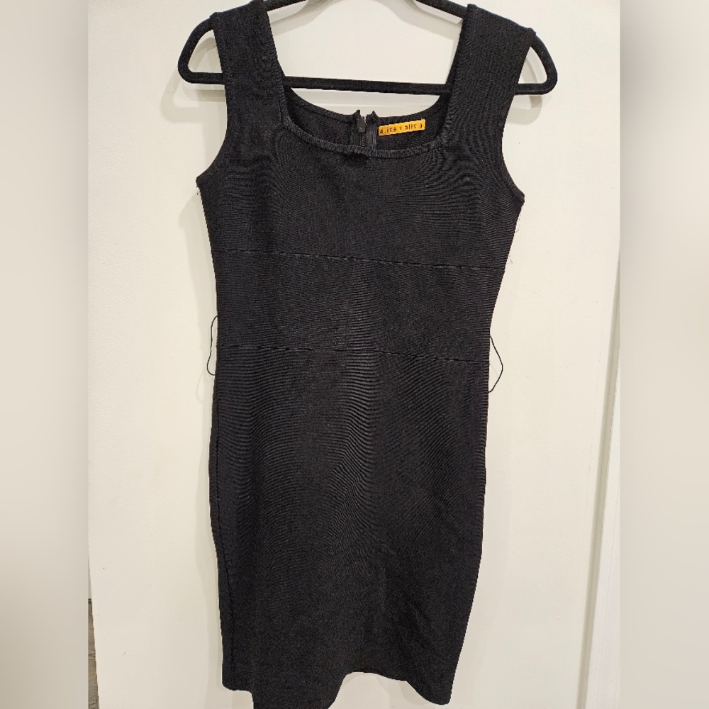 ALICE + OLIVIA MINI DRESS